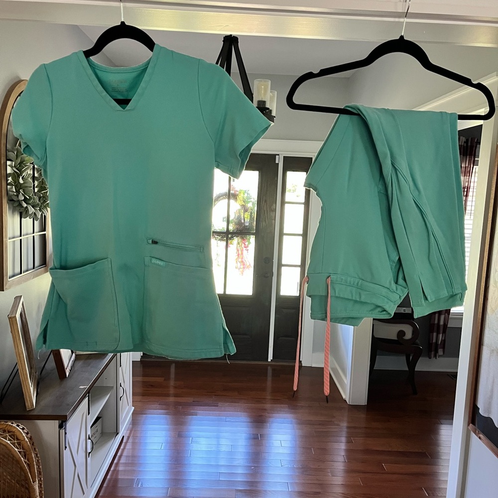 Jaanuu Women's Top in Teal